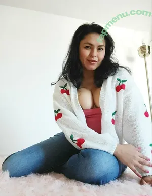 mrs.anabananafree / mrs_anabanana nude photo #0037