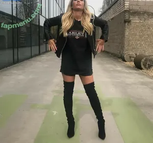 Mrs. Bella / mrsbella / mrsbellala nude photo #0092