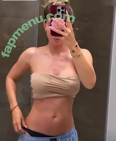 Mrs. Bella nude photo #0007 (Mrs. Bella)