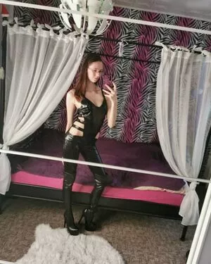 mrs-crazy / __mrs._crazy__ / mrs_crazy / mrs_crazy_ nude photo #0062