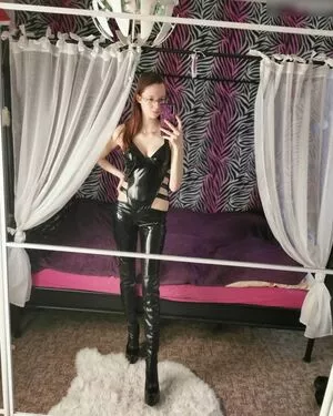 mrs-crazy / __mrs._crazy__ / mrs_crazy / mrs_crazy_ nude photo #0063