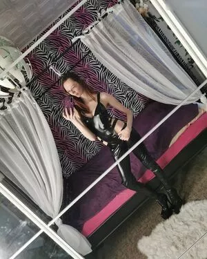 mrs-crazy / __mrs._crazy__ / mrs_crazy / mrs_crazy_ nude photo #0066