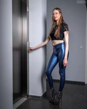 mrs-crazy / __mrs._crazy__ / mrs_crazy / mrs_crazy_ nude photo #0074