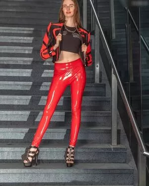 mrs-crazy / __mrs._crazy__ / mrs_crazy / mrs_crazy_ nude photo #0194