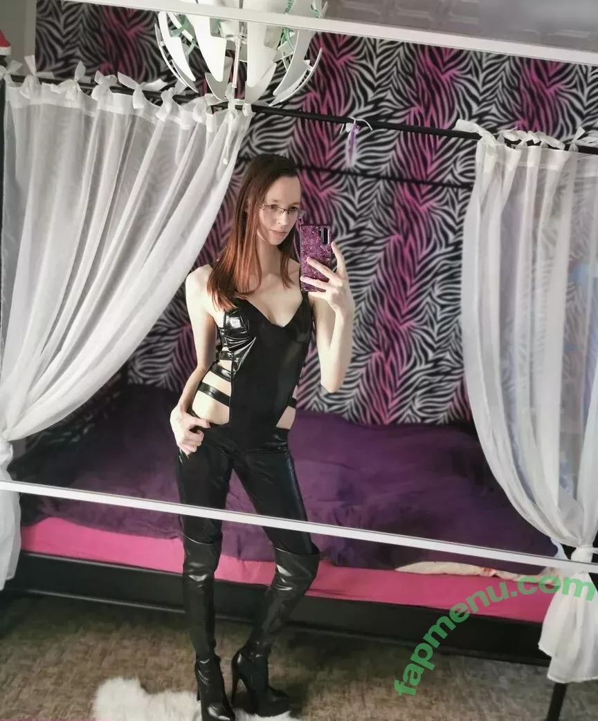 mrs-crazy nude photo #0065 (__mrs._crazy__ / mrs_crazy / mrs_crazy_)