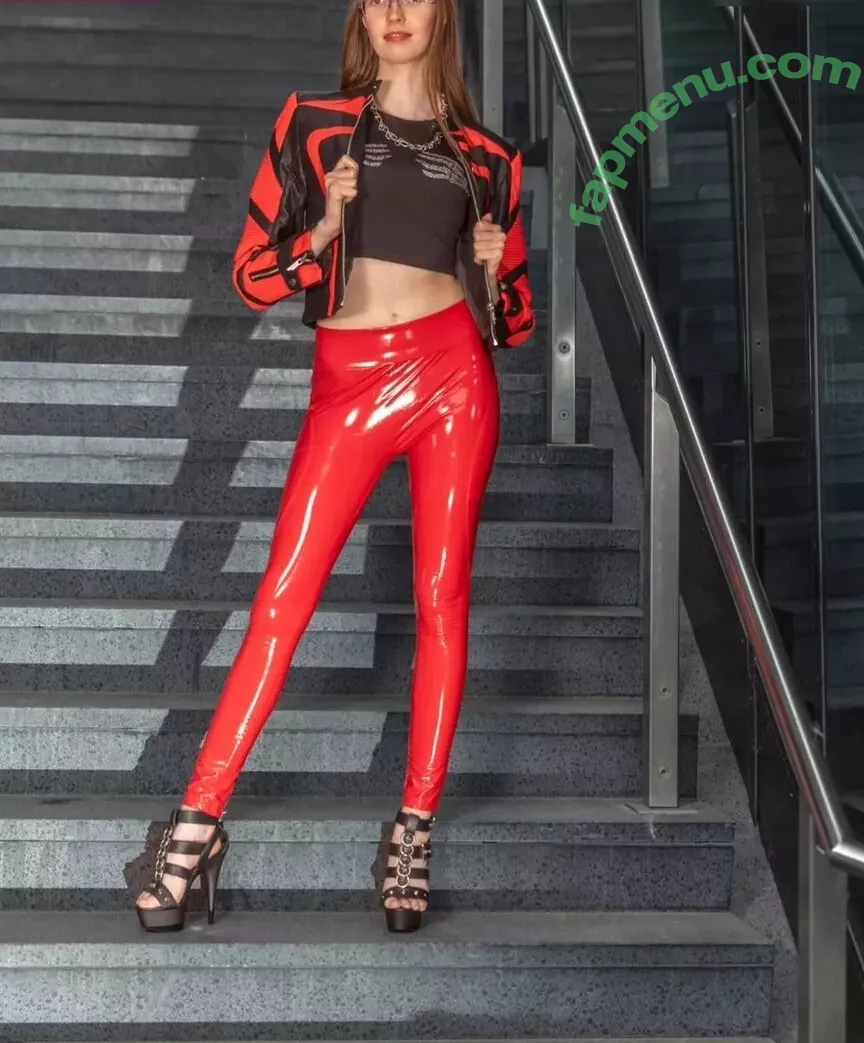 mrs-crazy nude photo #0194 (__mrs._crazy__ / mrs_crazy / mrs_crazy_)