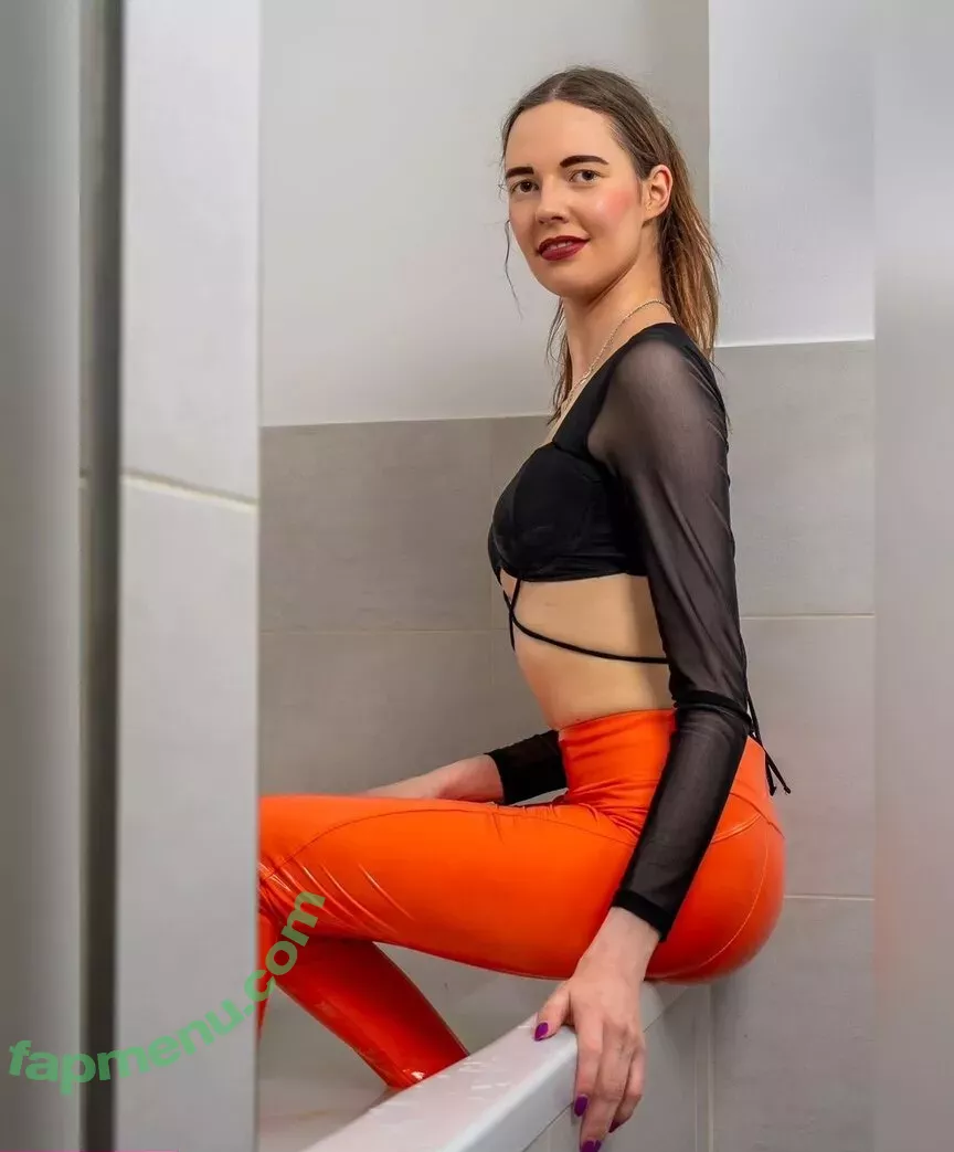 mrs-crazy nude photo #0205 (__mrs._crazy__ / mrs_crazy / mrs_crazy_)