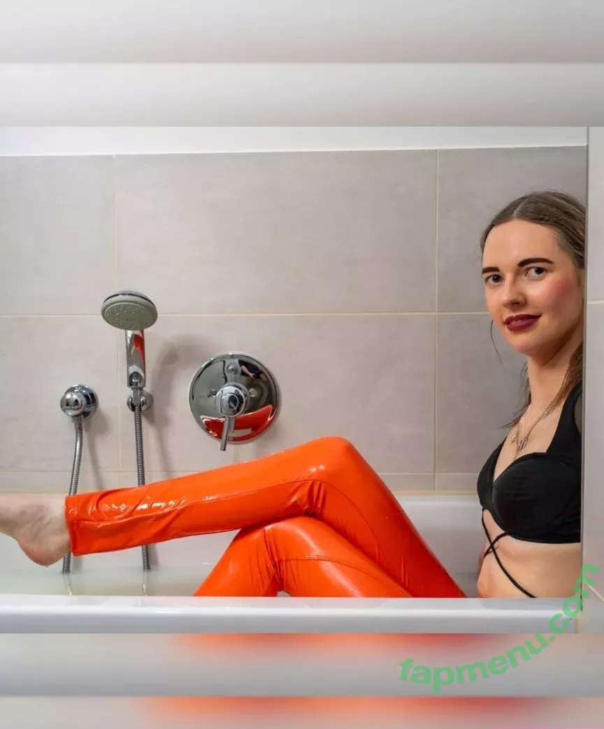 mrs-crazy nude photo #0208 (__mrs._crazy__ / mrs_crazy / mrs_crazy_)