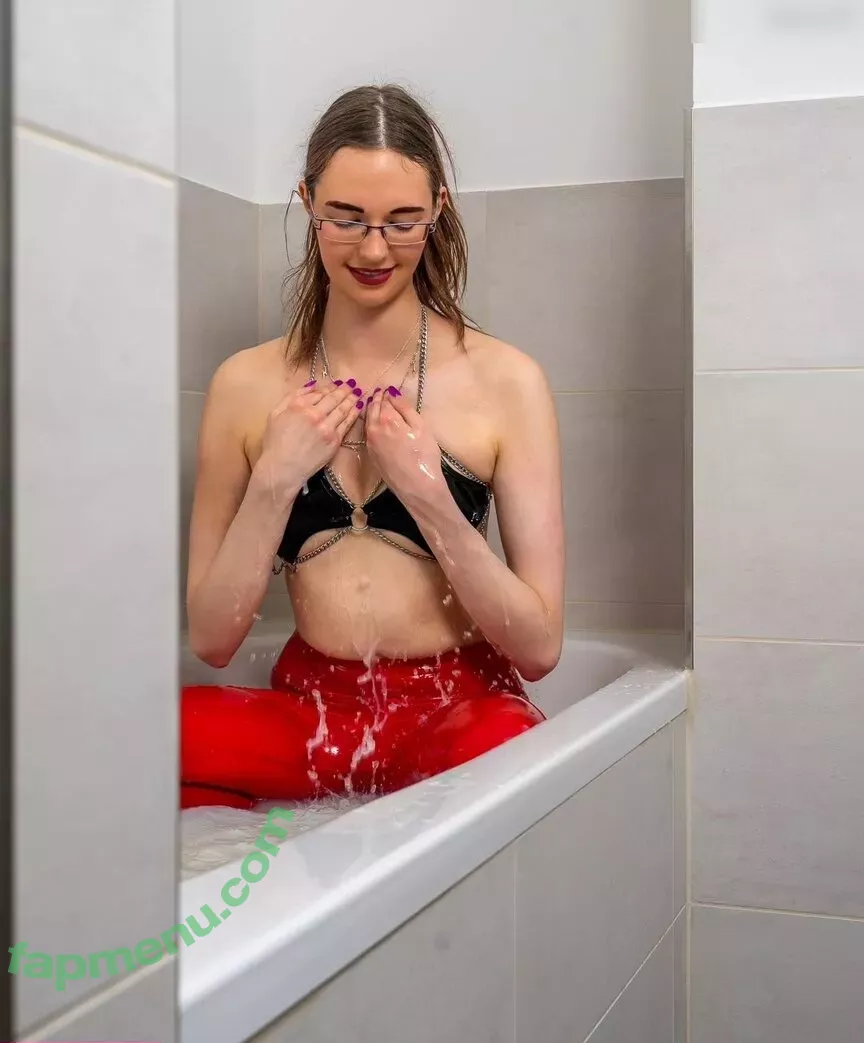 mrs-crazy nude photo #0212 (__mrs._crazy__ / mrs_crazy / mrs_crazy_)