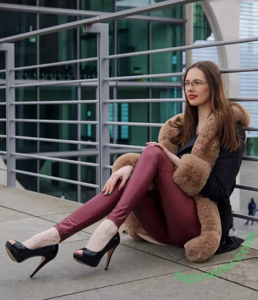 mrs-crazy nude photo #0219 (__mrs._crazy__ / mrs_crazy / mrs_crazy_)