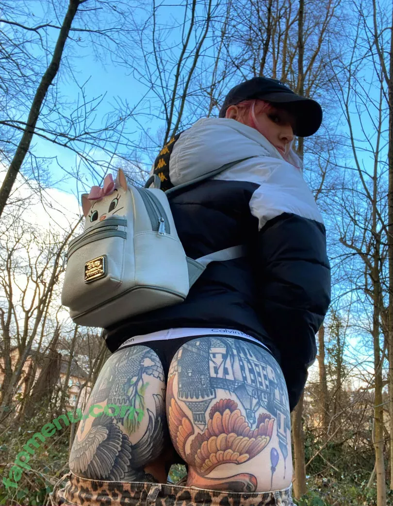 Mrs Nice nude photo #0023 (Mrs_nice / mrs_nice420)