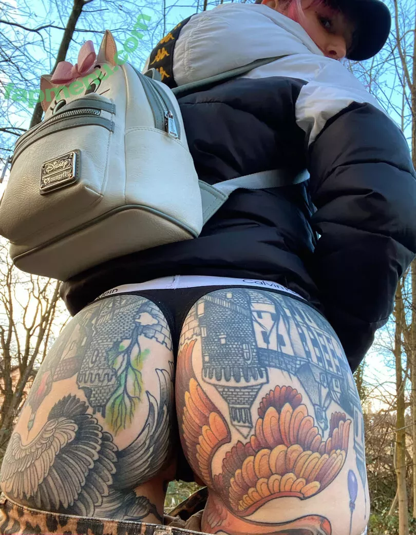 Mrs Nice nude photo #0024 (Mrs_nice / mrs_nice420)