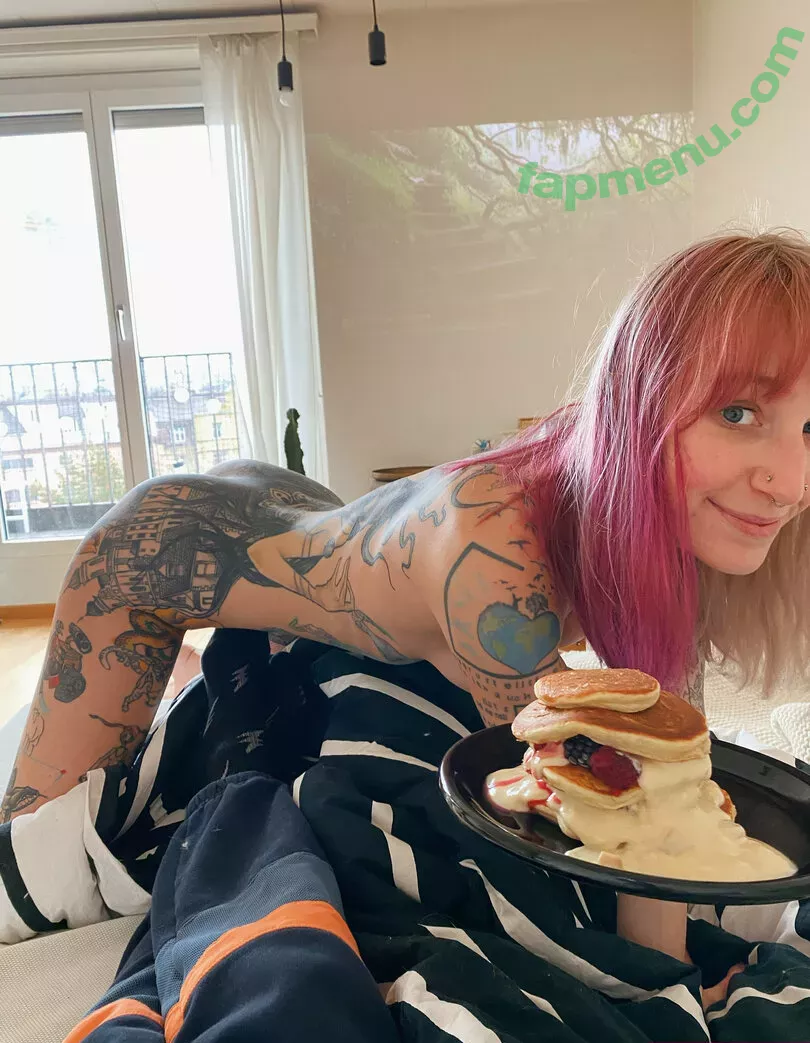 Mrs Nice nude photo #0030 (Mrs_nice / mrs_nice420)