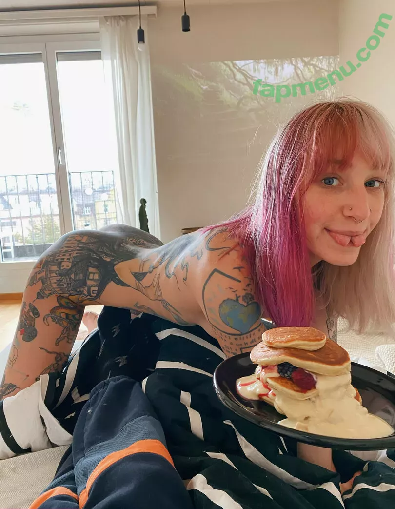 Mrs Nice nude photo #0031 (Mrs_nice / mrs_nice420)