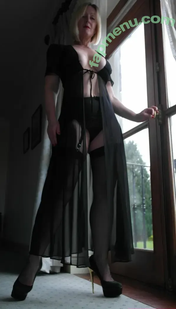 Mrs S Stockings nude photo #0361 (mrshnylons / mrshosiery)