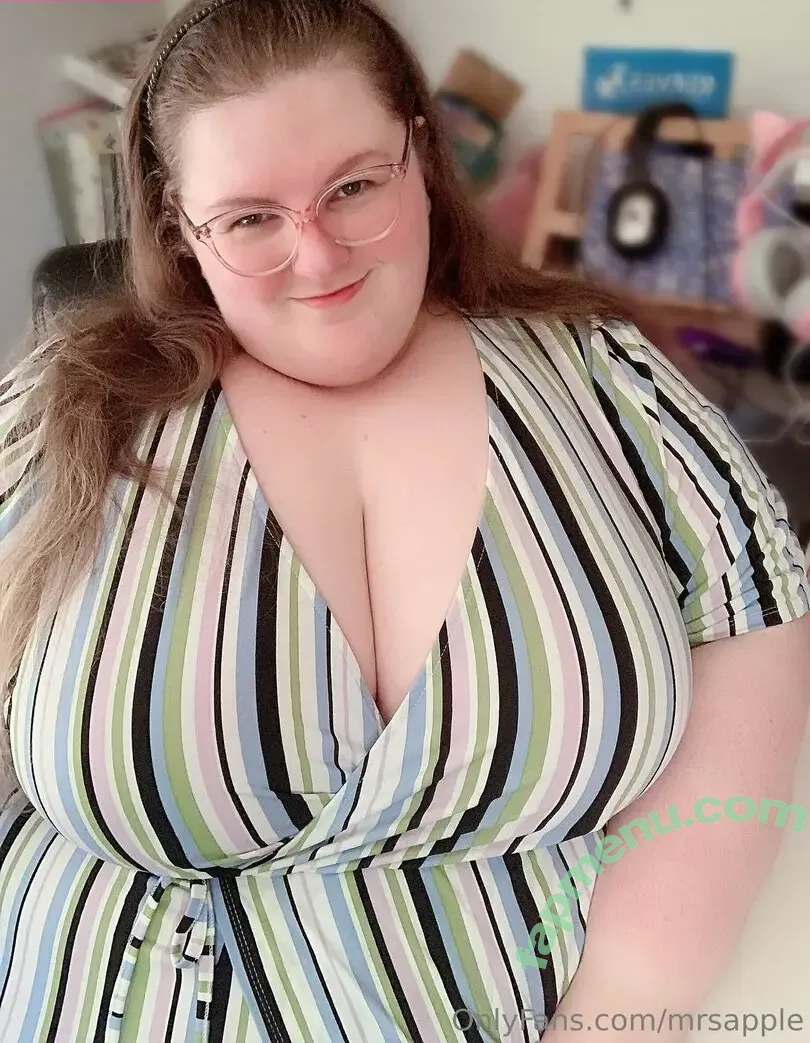 mrsapple nude photo #0225 (therealmrsapple)