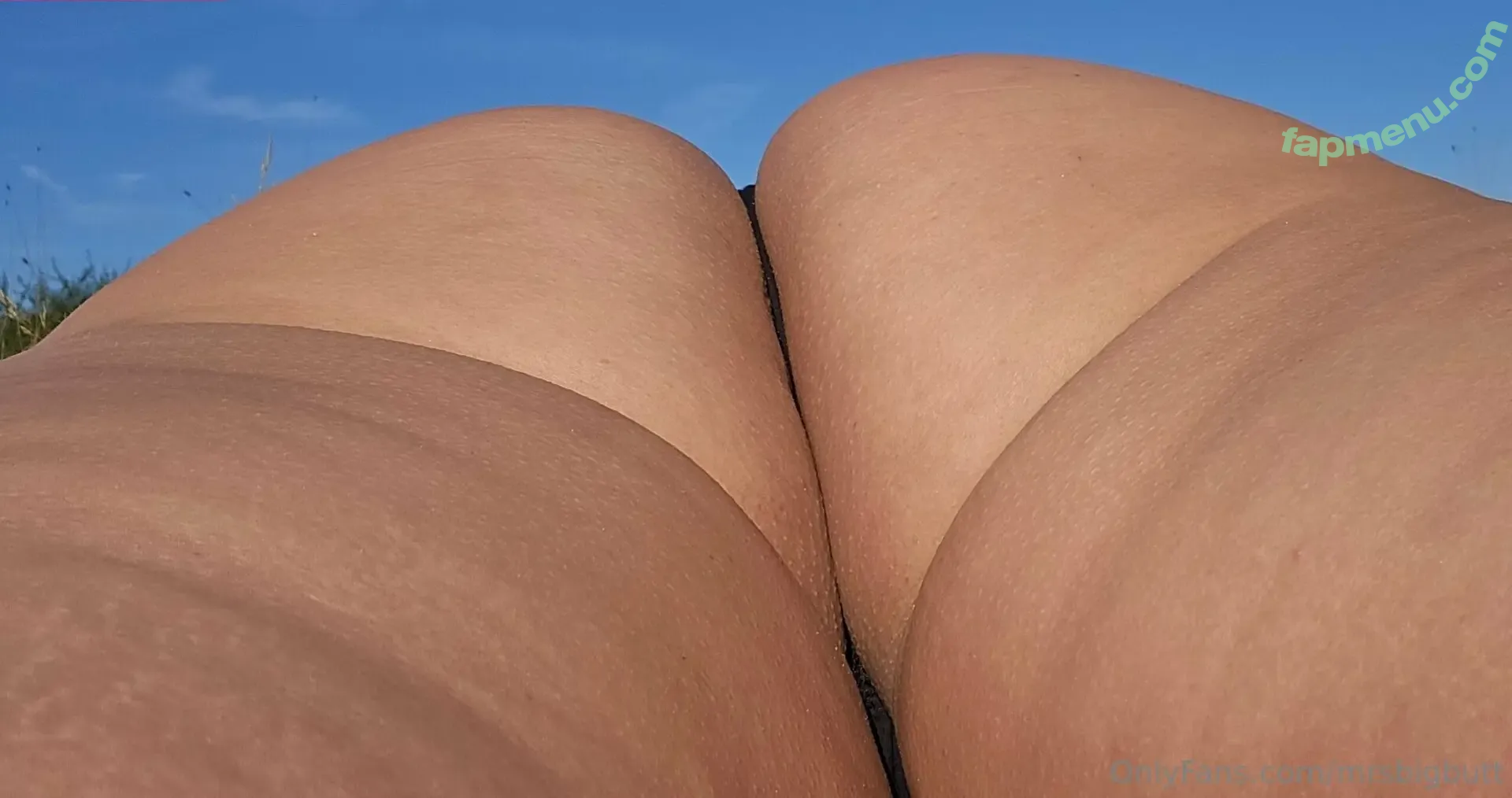 mrsbigbutt nude photo #0003 (mrsbigbooty69)