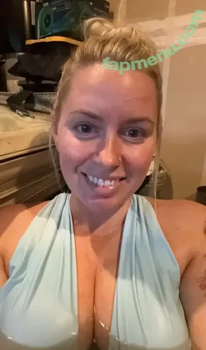 mrsblondebrewer / maggieclayton_ nude photo #0001
