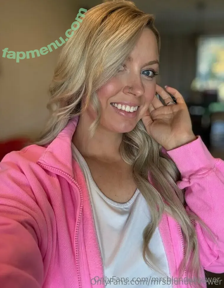 mrsblondebrewer nude photo #0011 (maggieclayton_)