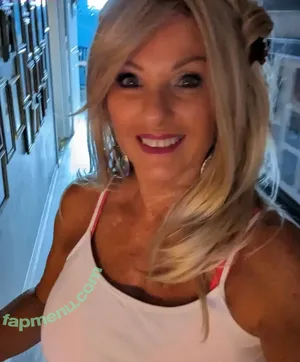mrscoppertonebutt / mrs.coppertonebutt / mrscoppertonebuttvip nude photo #0052