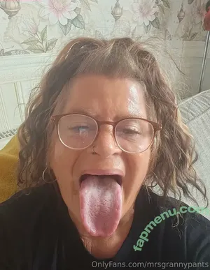 mrsgrannypants / mrs.barebackpackers nude photo #0002