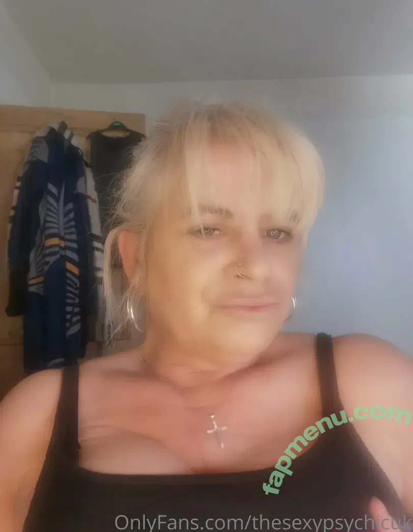 mrsgrannypants nude photo #0011 (mrs.barebackpackers)