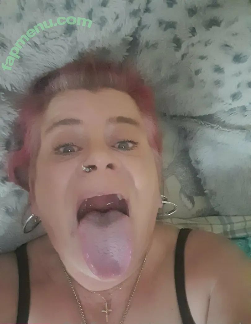 mrsgrannypants nude photo #0023 (mrs.barebackpackers)