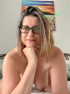  nude photo #0002