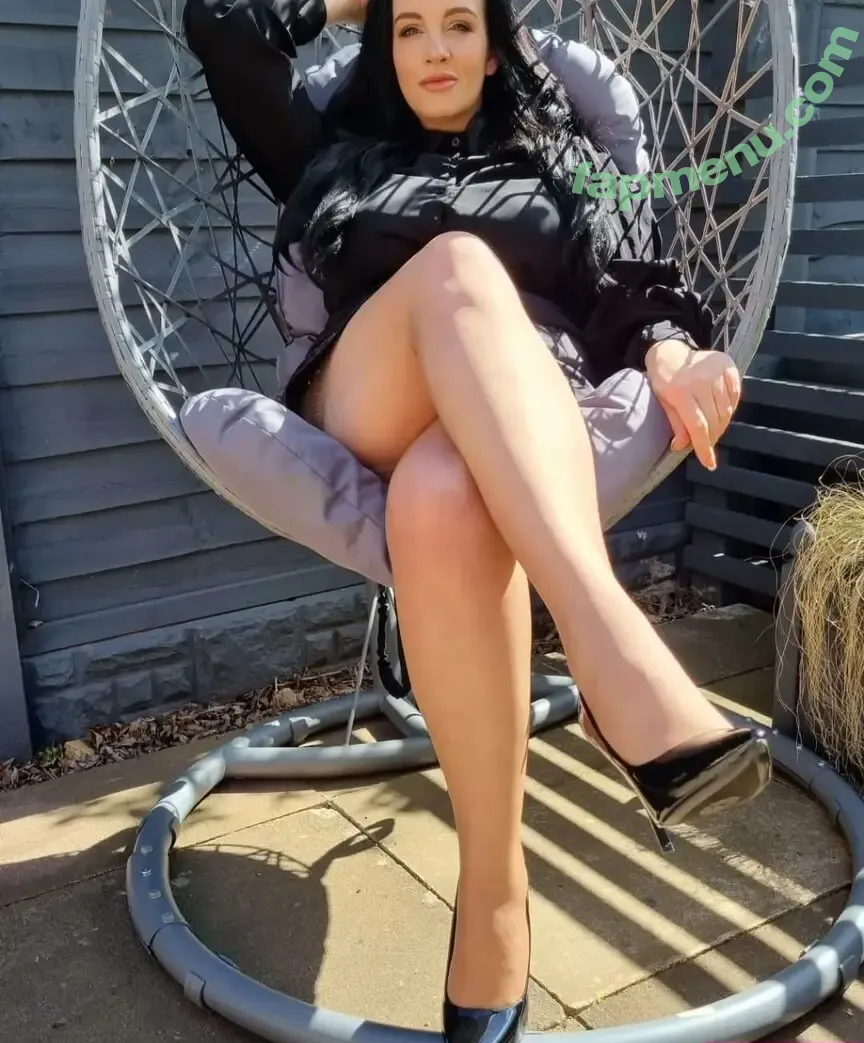 mrshnylons nude photo #0028 (mrshnylons)