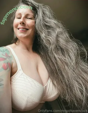 mrspjhaverstock / mrshaverstock nude photo #0483