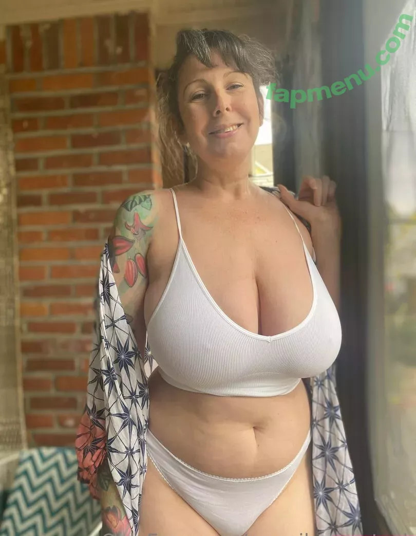 mrspjhaverstock nude photo #0046 (mrshaverstock)