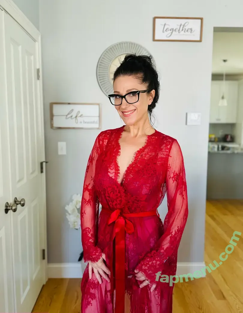 mrsskyrosefree nude photo #0001 (mrsskyrose___)