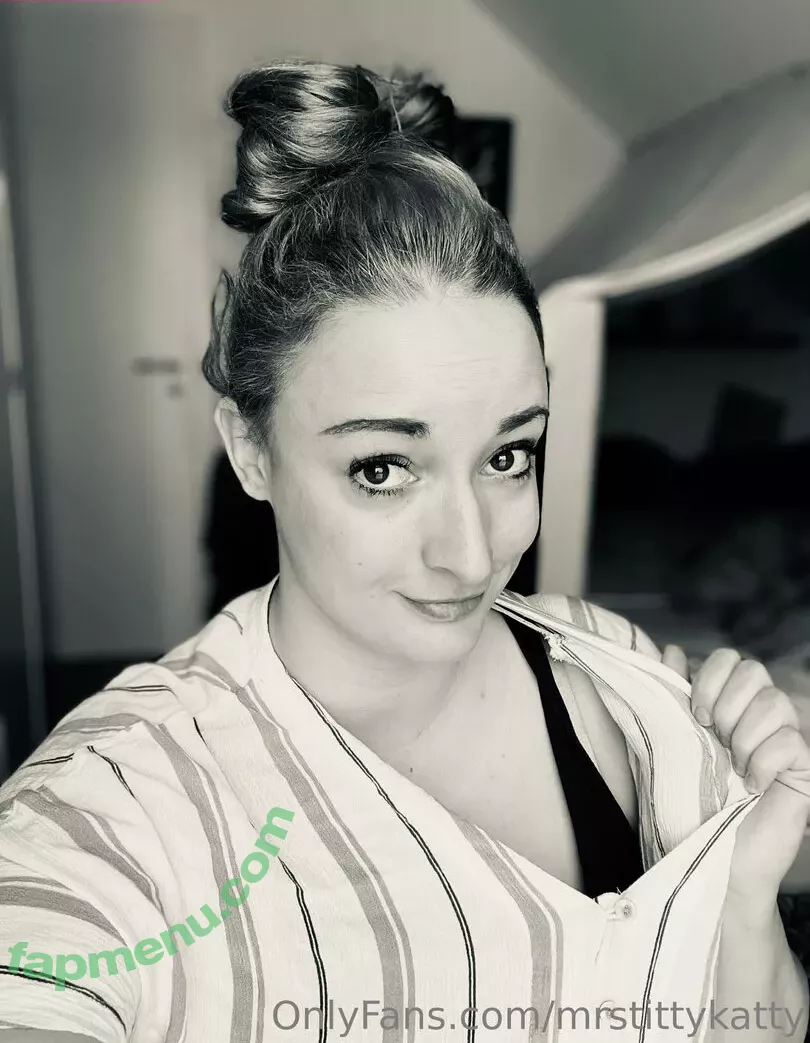 mrstittykatty nude photo #0028 (mrstittykatty)