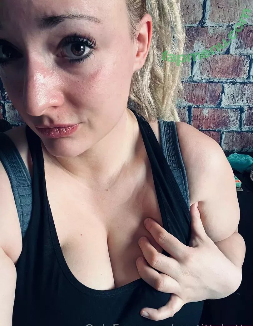 mrstittykatty nude photo #0081 (mrstittykatty)