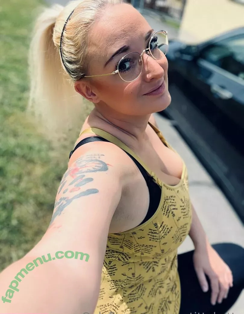 mrstittykatty nude photo #0100 (mrstittykatty)
