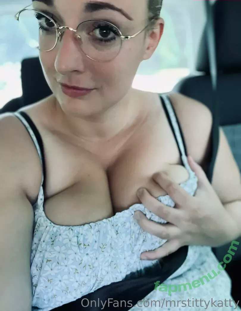 mrstittykatty nude photo #0147 (mrstittykatty)