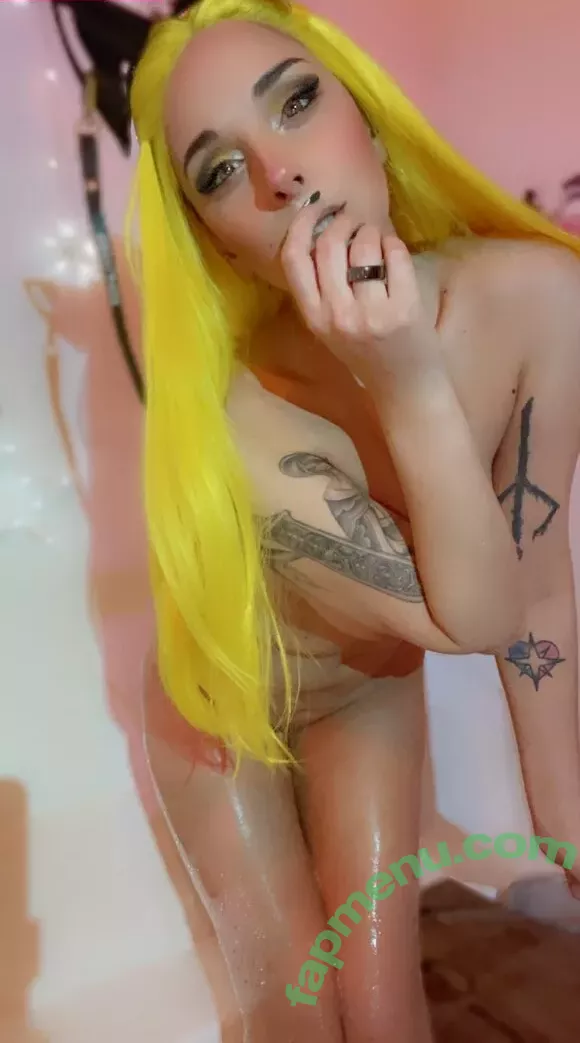 MrsViolence nude photo #0031 (KawaiiKelly / KellyKelley / kawaiikelley)