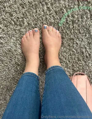 mrswickedsoles / wicked_littlesoles nude photo #0141