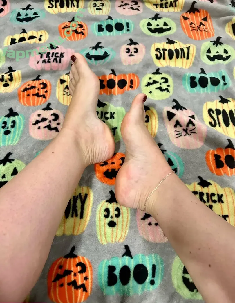 mrswickedsoles nude photo #0115 (wicked_littlesoles)