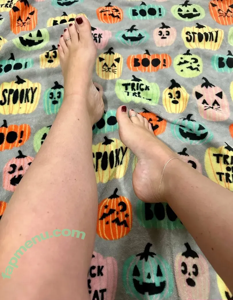 mrswickedsoles nude photo #0118 (wicked_littlesoles)