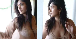 Mrunal Thakur / mrunalthakur nude photo #0111