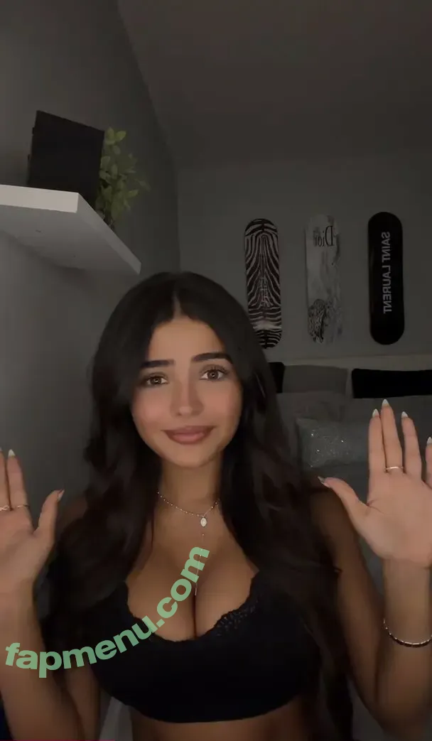 ms.chulaaa nude photo #0055 (chulitaaa1)