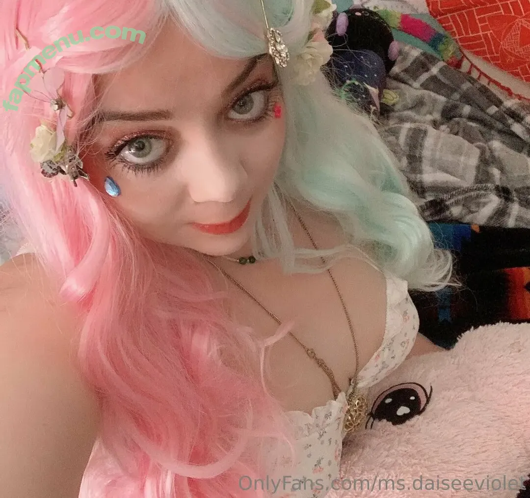 ms.daiseeviolet nude photo #0002 (ms.daiseeviolet)