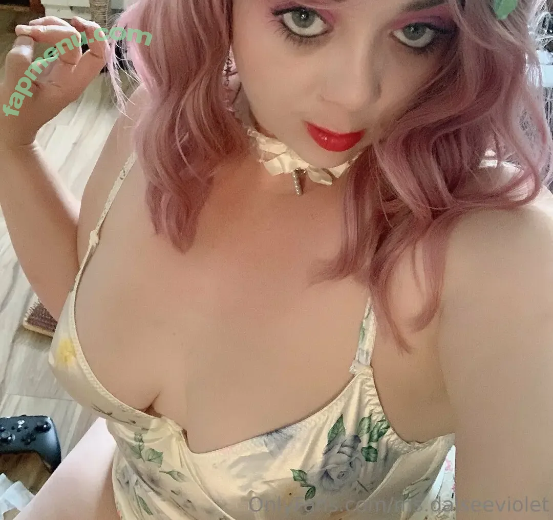 ms.daiseeviolet nude photo #0004 (ms.daiseeviolet)