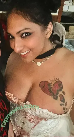  nude photo #0002