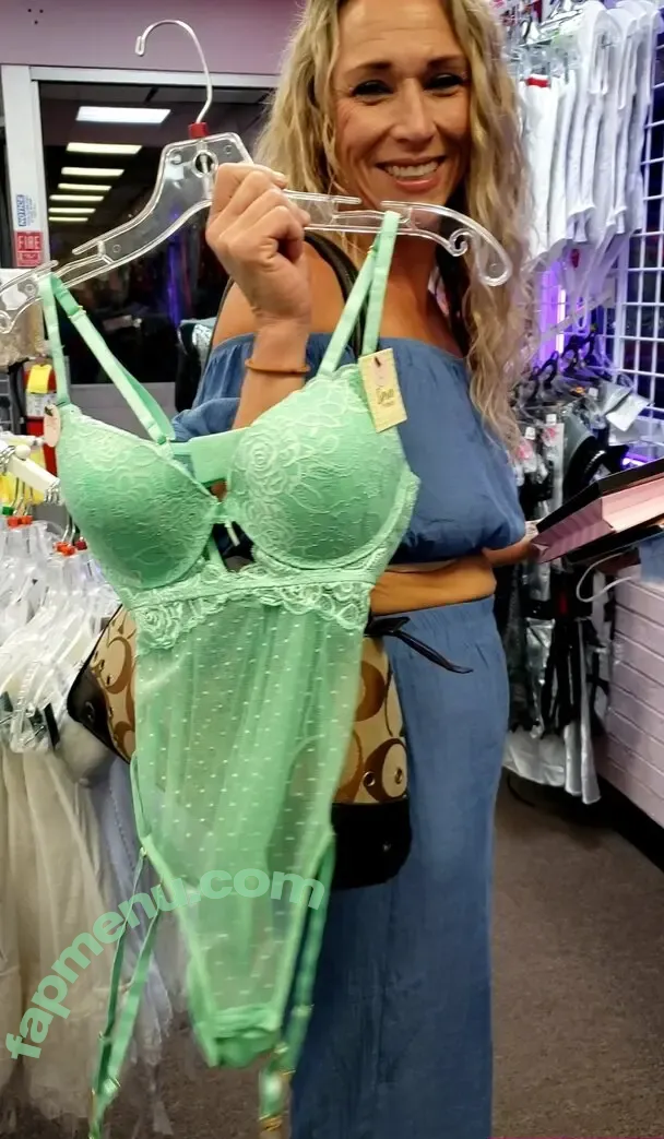 ms.nylonmilf nude photo #0003 (the_pantyhose_milf)