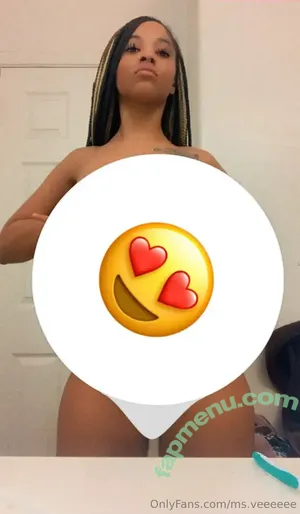 ms.veeeeee / mrs.veeeeee nude photo #0001