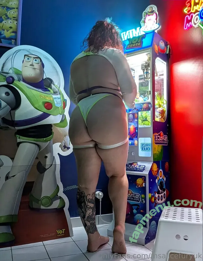 msalicefuryuk nude photo #0082 (msalicefuryuk)