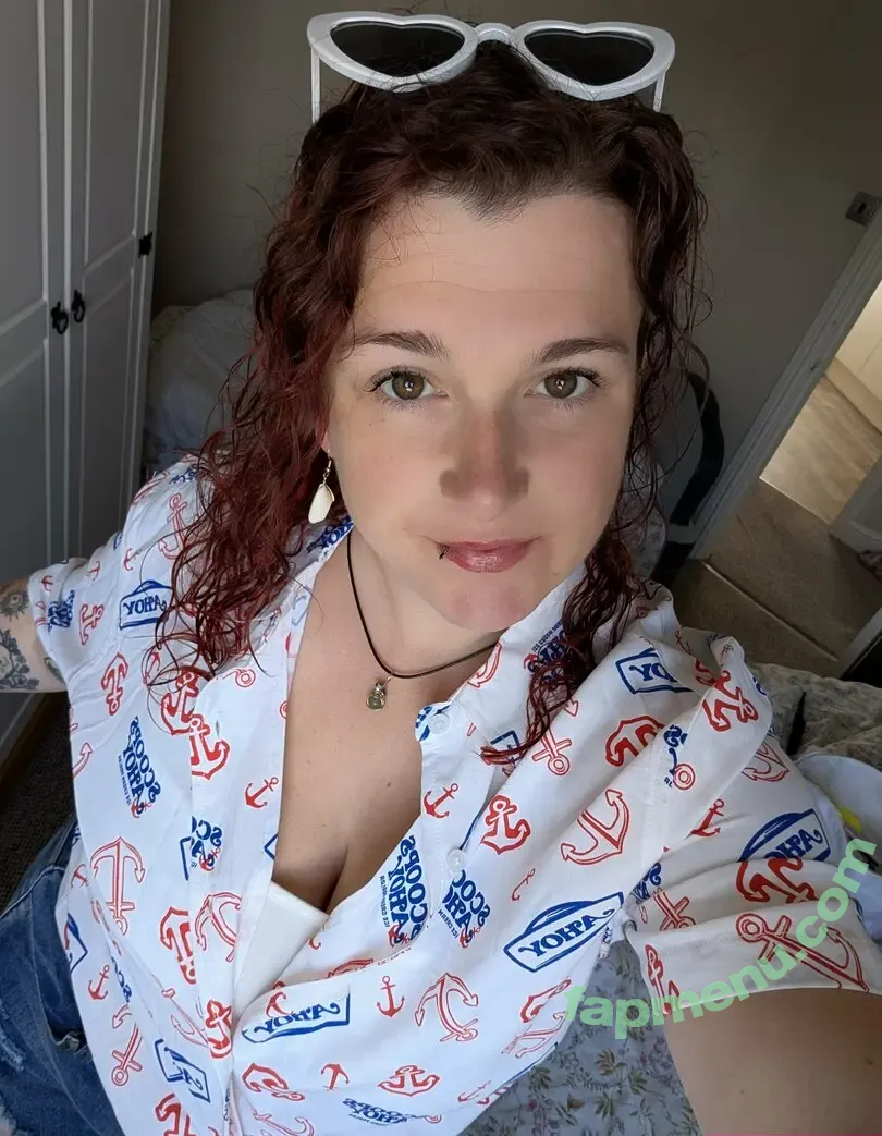 msalicefuryuk nude photo #0101 (msalicefuryuk)