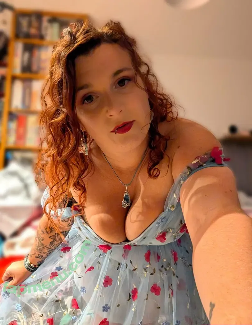 msalicefuryuk nude photo #0104 (msalicefuryuk)